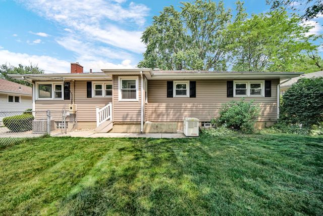 8228 Greenwood Avenue, Munster, IN 46321
