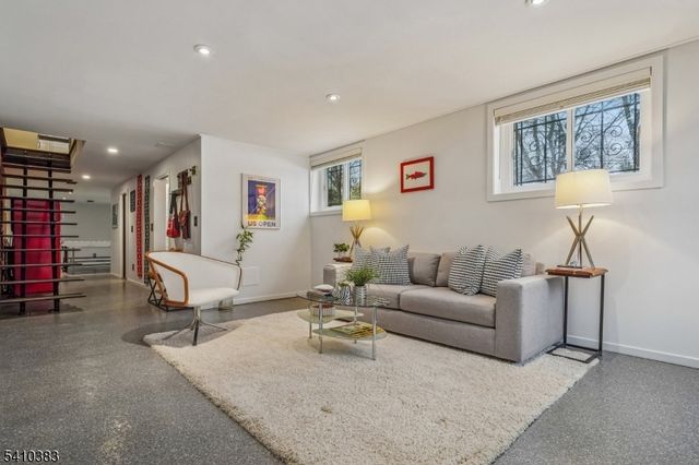 138 Turrell Ave, South Orange Village Twp., NJ 07079