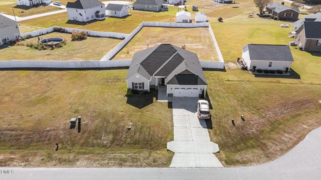 102 Ruth Drive, Pikeville, NC 27863