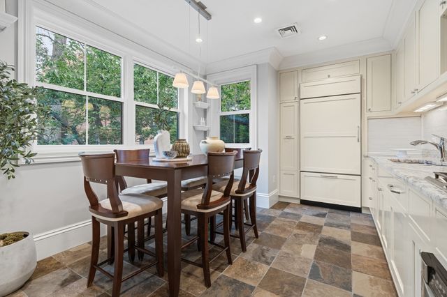 8-9 Ringgold St, Boston, MA 02118