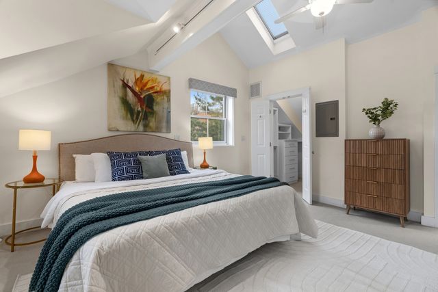 8-9 Ringgold St, Boston, MA 02118
