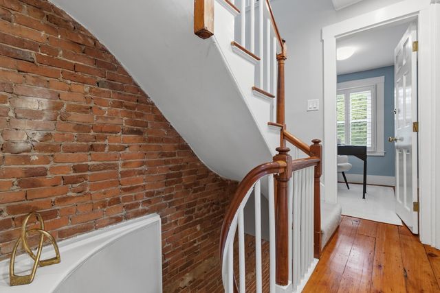 8-9 Ringgold St, Boston, MA 02118