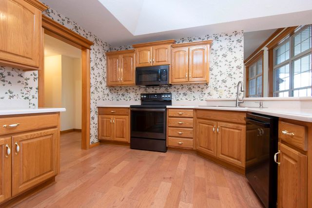 711 Robinwood Lane, Nixa, MO 65714