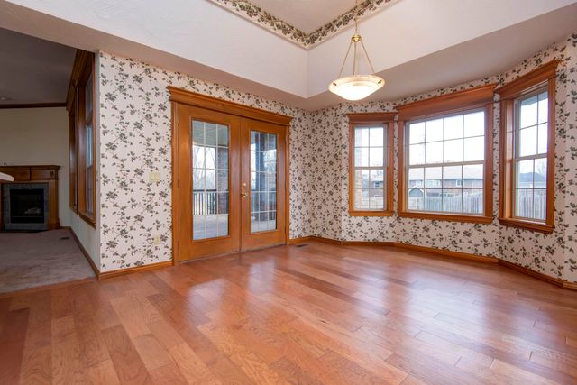 711 Robinwood Lane, Nixa, MO 65714