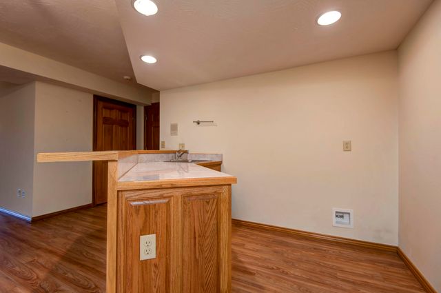 711 Robinwood Lane, Nixa, MO 65714