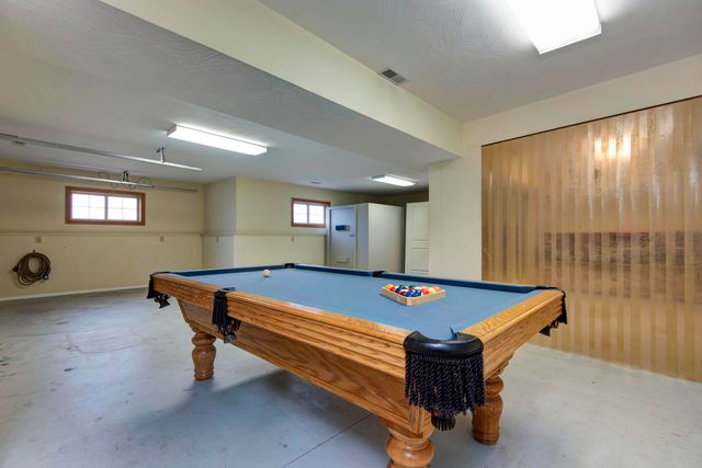 711 Robinwood Lane, Nixa, MO 65714