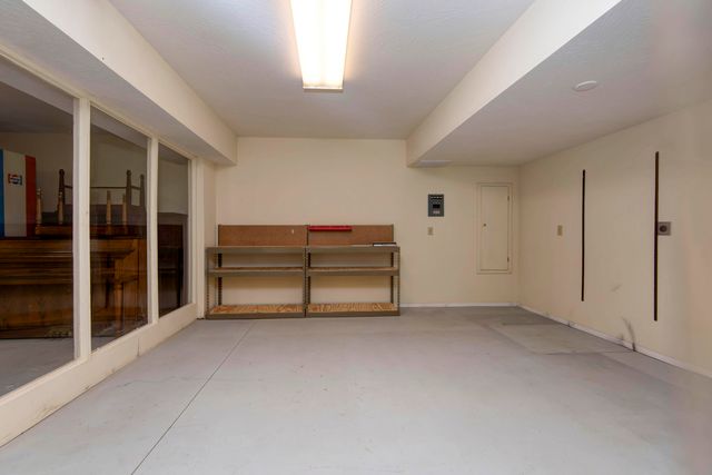 711 Robinwood Lane, Nixa, MO 65714