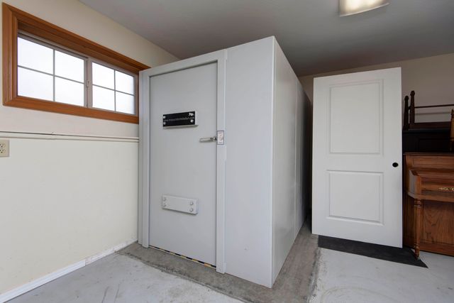 711 Robinwood Lane, Nixa, MO 65714