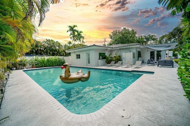 11530 NE 7th Avenue, Biscayne Park, FL 33161