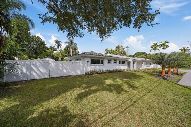 11530 NE 7th Avenue, Biscayne Park, FL 33161