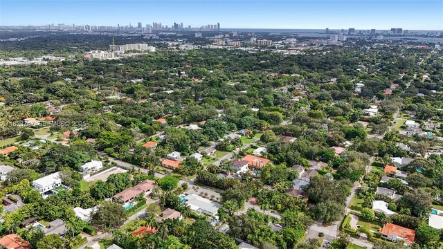11530 NE 7th Avenue, Biscayne Park, FL 33161
