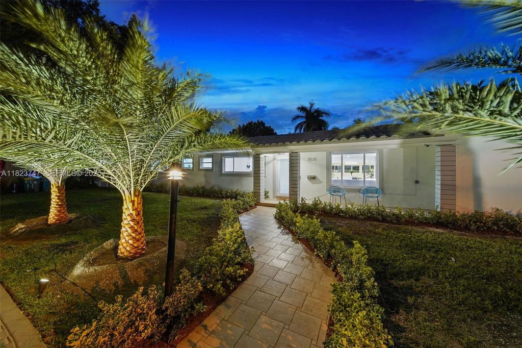 11530 NE 7th Avenue, Biscayne Park, FL 33161