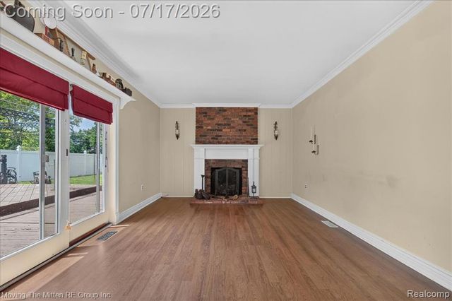 648 S Dowling Street, Westland, MI 48186