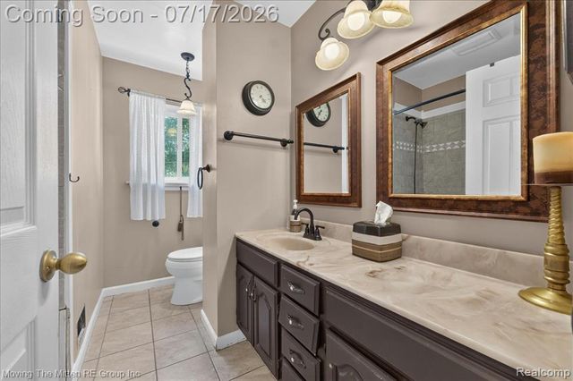 648 S Dowling Street, Westland, MI 48186