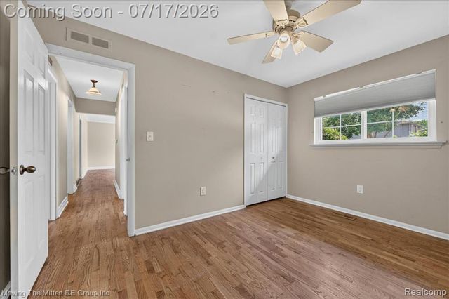 648 S Dowling Street, Westland, MI 48186