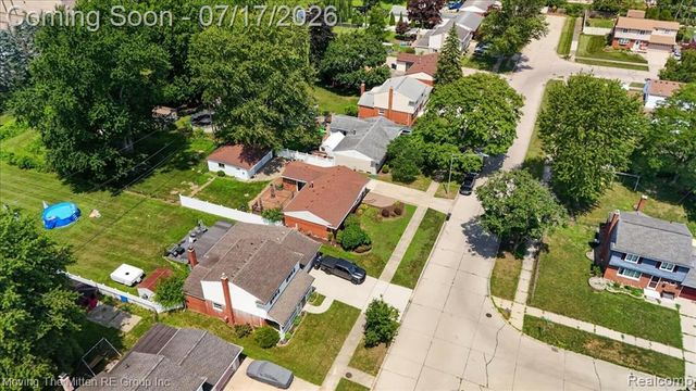 648 S Dowling Street, Westland, MI 48186