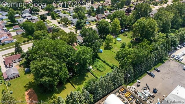 648 S Dowling Street, Westland, MI 48186