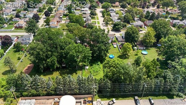 648 S Dowling Street, Westland, MI 48186