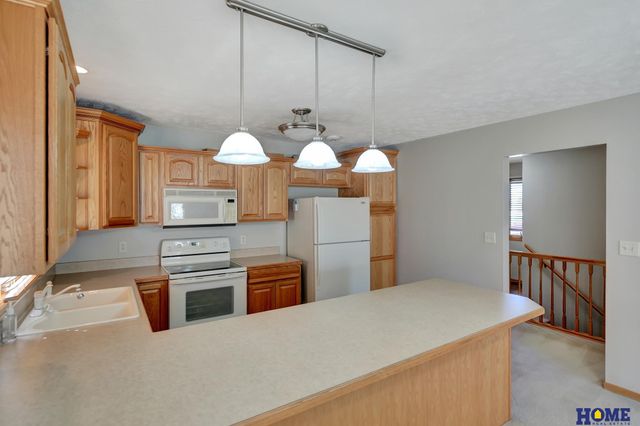 8414 Talon Court, Lincoln, NE 68505