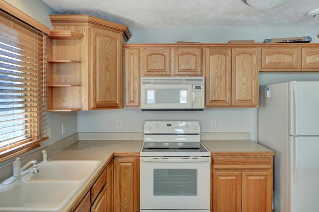 8414 Talon Court, Lincoln, NE 68505