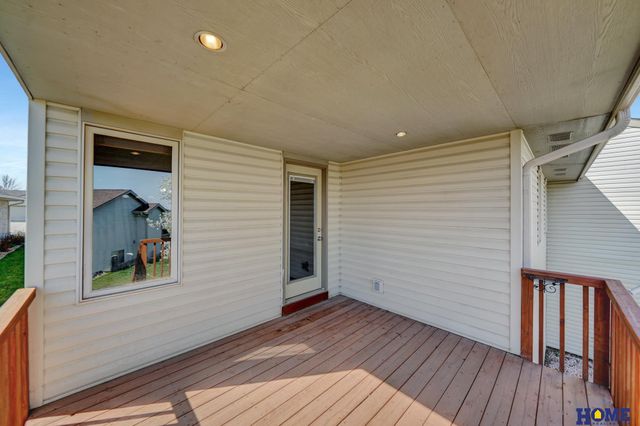 8414 Talon Court, Lincoln, NE 68505