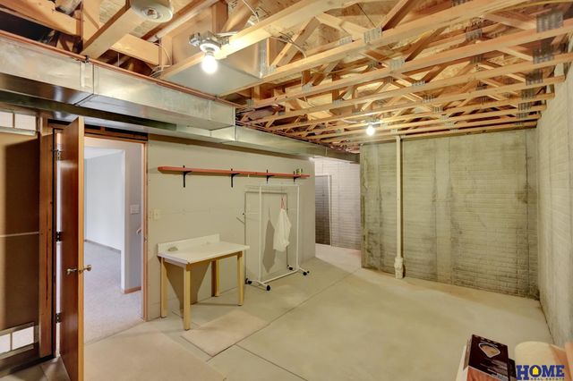 8414 Talon Court, Lincoln, NE 68505