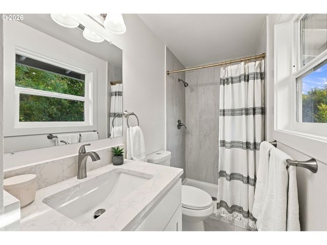 13755 Se 119TH Dr, Clackamas, OR 97015