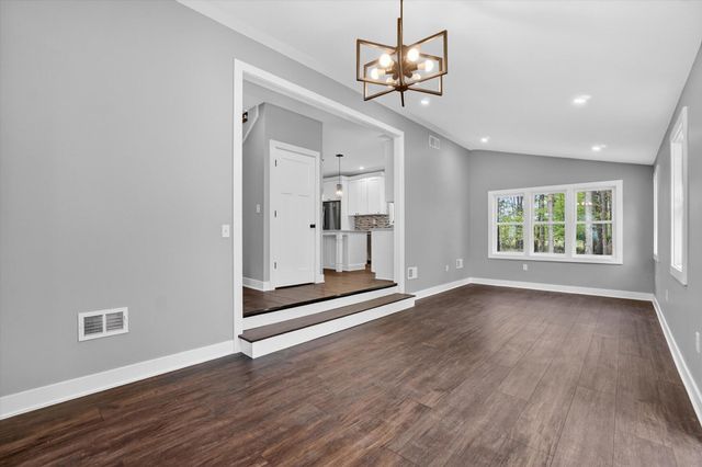 5581 E Main Street, Kalamazoo, MI 49048