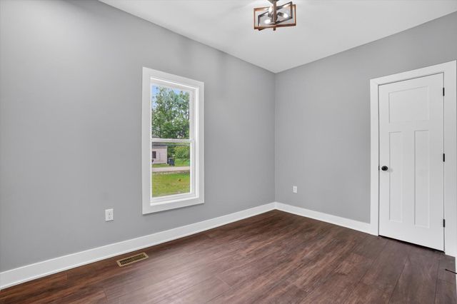 5581 E Main Street, Kalamazoo, MI 49048