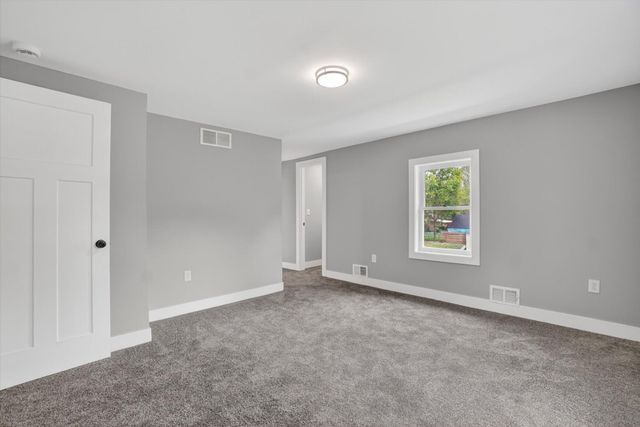 5581 E Main Street, Kalamazoo, MI 49048