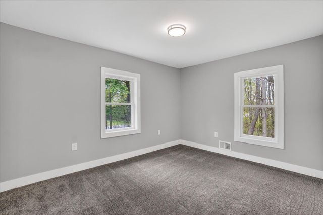 5581 E Main Street, Kalamazoo, MI 49048
