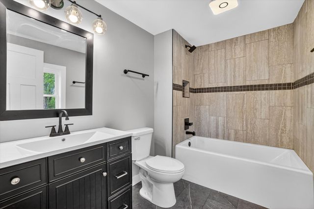 5581 E Main Street, Kalamazoo, MI 49048