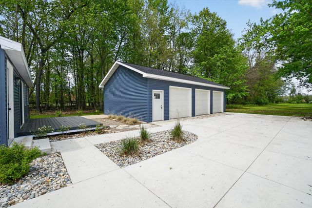 5581 E Main Street, Kalamazoo, MI 49048