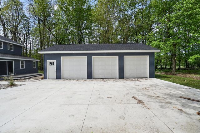 5581 E Main Street, Kalamazoo, MI 49048