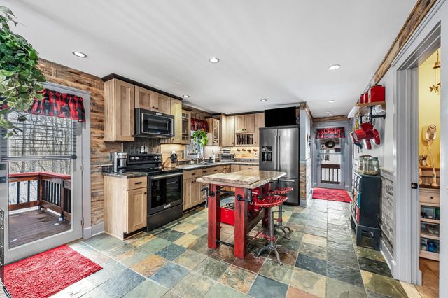 1160 Fowler Road, Whitingham, VT 05361
