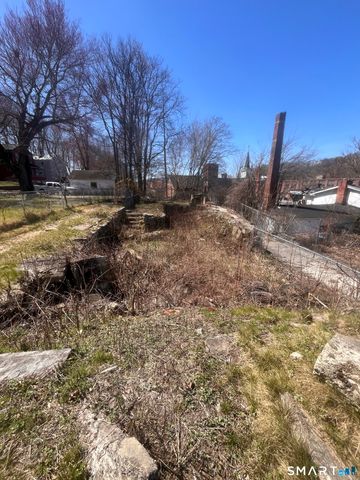 11 Oak Street, Norwich, CT 06360