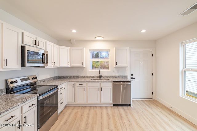 1322 S Preston St, Louisville, KY 40208