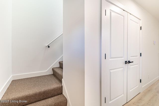 1322 S Preston St, Louisville, KY 40208