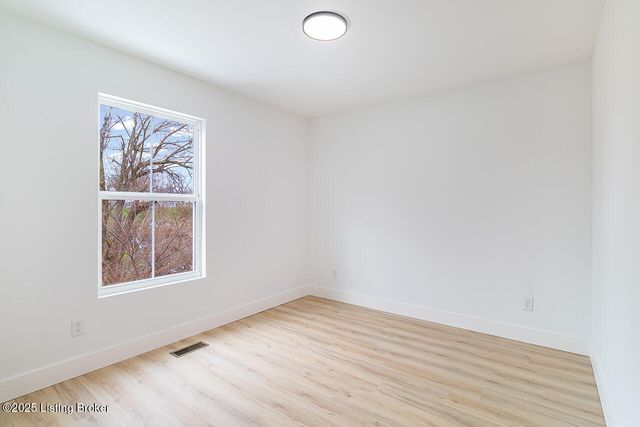 1322 S Preston St, Louisville, KY 40208