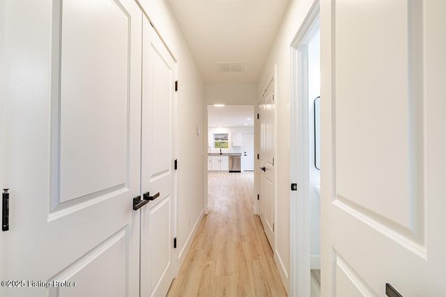 1322 S Preston St, Louisville, KY 40208