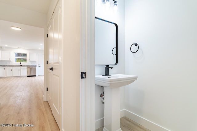 1322 S Preston St, Louisville, KY 40208