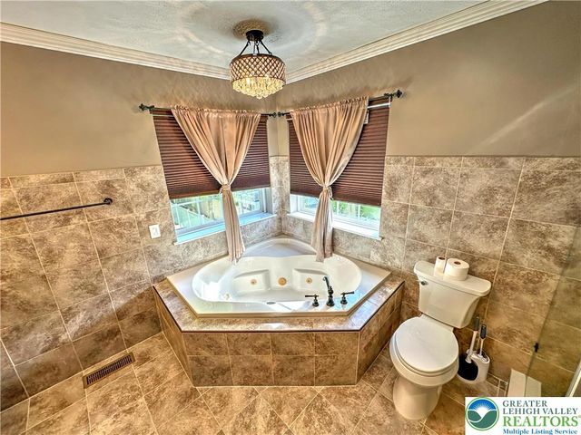 1156 Glade Drive, Tunkhannock Twp, PA 18334