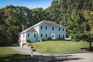 4 Chestnut Street, Ipswich, MA 01938