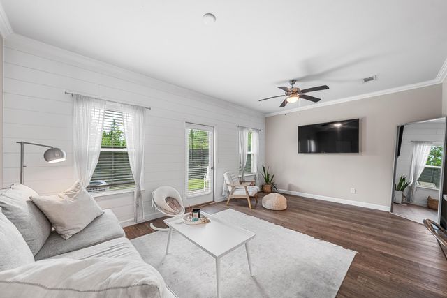 1819 Stable Lane, Fort Walton Beach, FL 32547