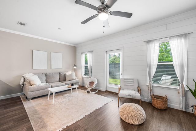 1819 Stable Lane, Fort Walton Beach, FL 32547