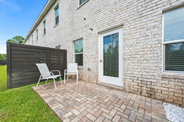 1819 Stable Lane, Fort Walton Beach, FL 32547