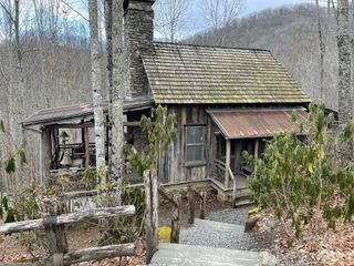 139 (#15) Boarding House Way 115, Sylva, NC 28779