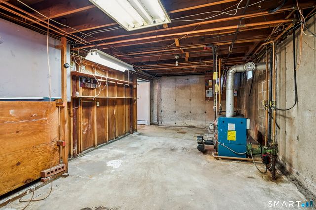 35 Sisk Street, Middletown, CT 06457