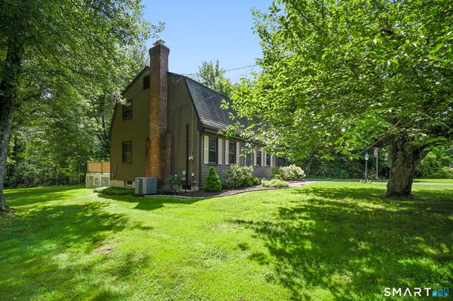35 Sisk Street, Middletown, CT 06457