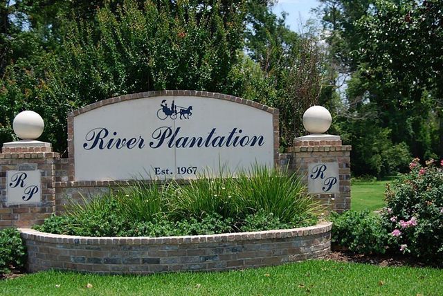 64 River Plantation Drive, Conroe, TX 77302
